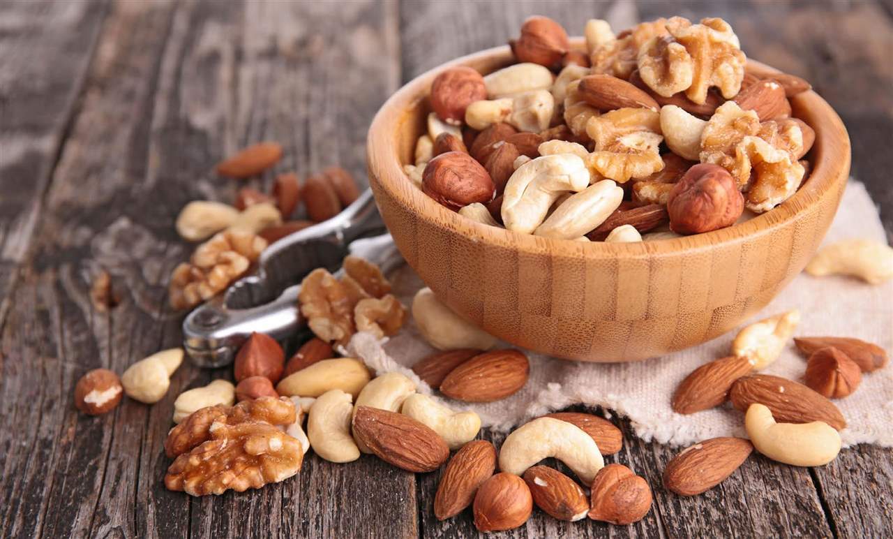 Economía impulsa programa  de inversiones en modernización tecnológica destinado  a productores de frutos secos