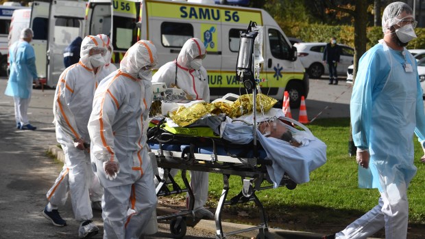 Confinamiento y toque de queda: las medidas de los países europeos ante el avance del coronavirus