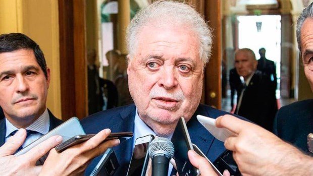 González García avisó que la vacuna contra el Covid-19 no será obligatoria