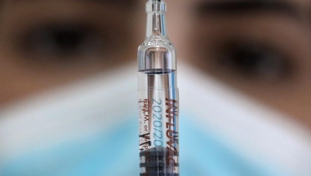 Pfizer asegura que su vacuna contra el coronavirus es «eficaz en un 90%» en fase 3