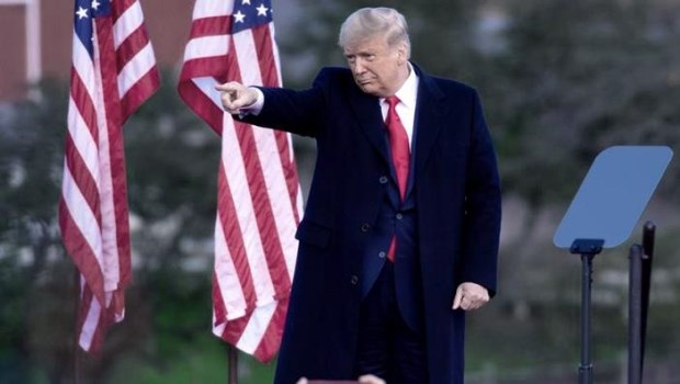 Trump echó a su secretario de Defensa a solo días de perder las elecciones