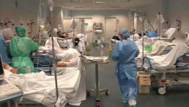 Médicos italianos piden el cierre total del país ante el colapso de los hospitales por el Covid-19