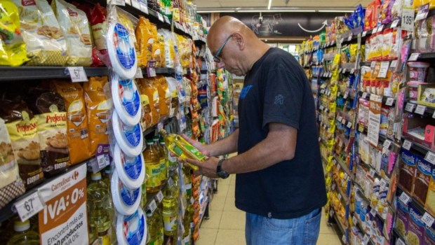 Las alimenticias advierten que es «insostenible» el congelamiento de precios