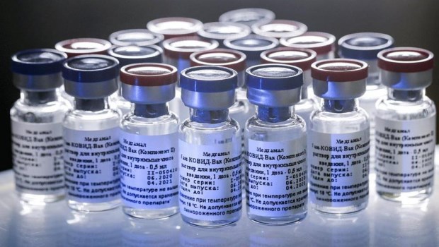 El Gobierno aspira a firmar la semana próxima acuerdo con Rusia para la provisión de vacunas