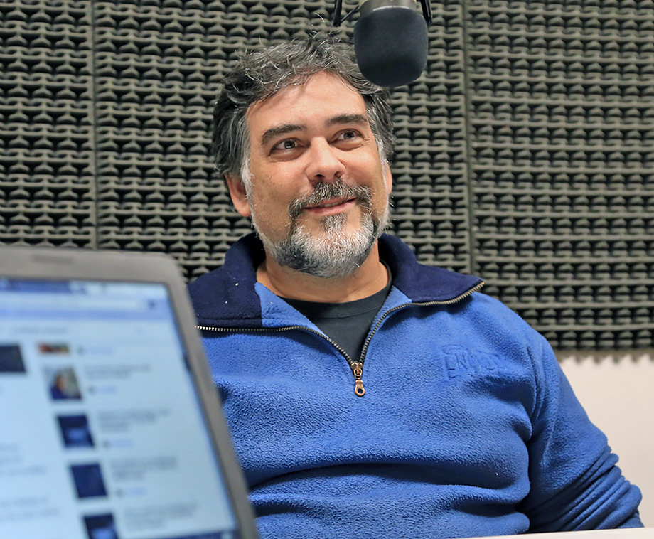 Toman cuentos de escritores de la  región y los convierten en videos