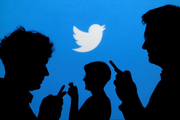 Twitter volverá a verificar cuentas en 2021