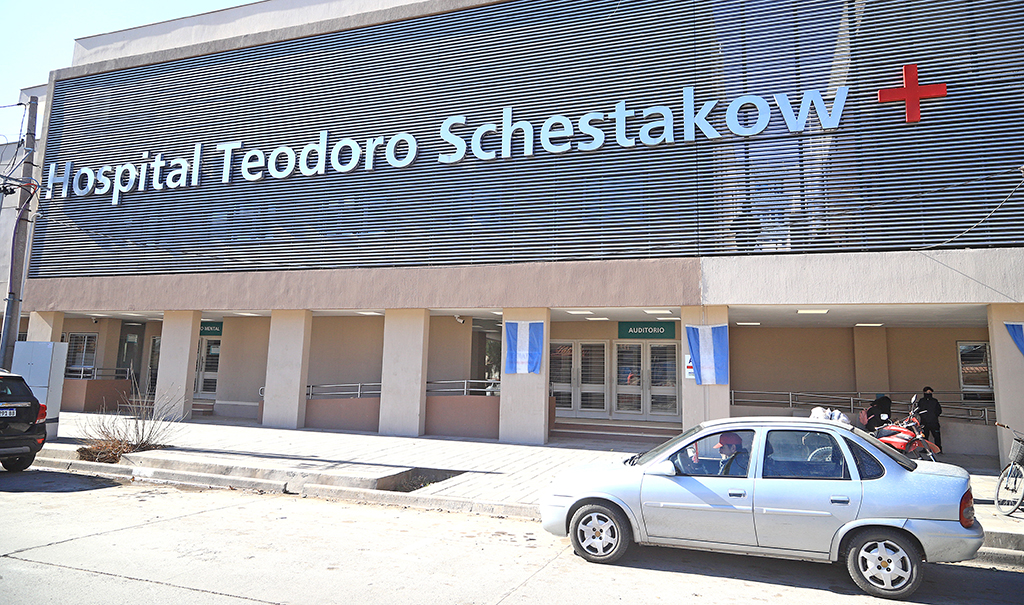 Se recupera la mujer apuñalada el domingo y aún no encuentran  a su pareja