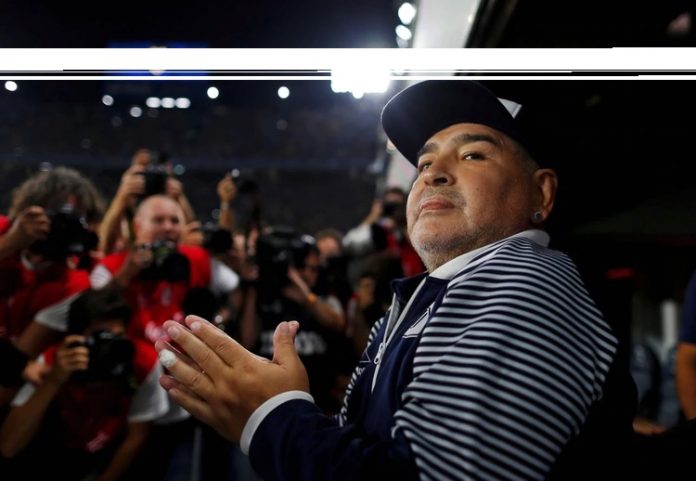 Qué tiene Maradona, cómo lo convenció de internarse Leopoldo Luque, el médico personal de Diego