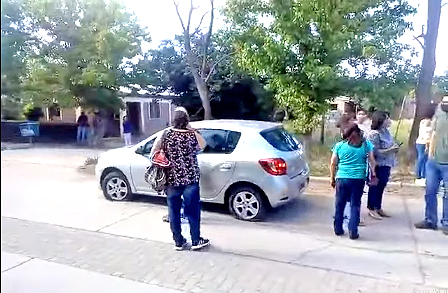 Monseñor Taussig fue escrachado cuando visitó Malargüe