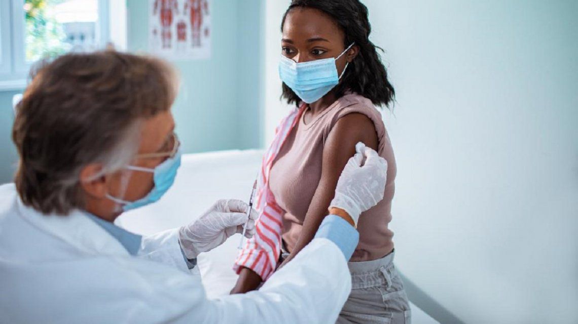 La vacuna contra el coronavirus de Pfizer podría aprobarse esta semana