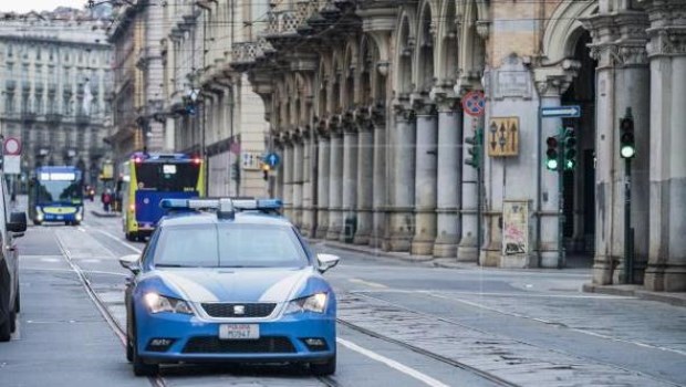 Italia llegó a los dos millones de contagios el día del cierre navideño