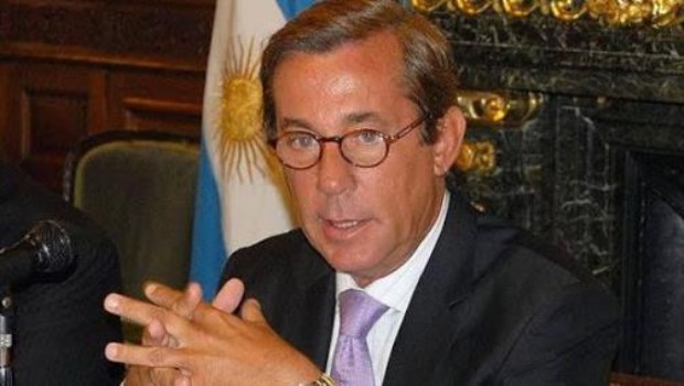Desplazan al embajador argentino en China por el fracaso de las gestiones para comprar vacunas