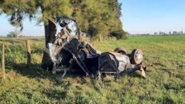 Se confirmó que son cuatro las adolescentes que perdieron la vida al volcar un auto en Santa Fe