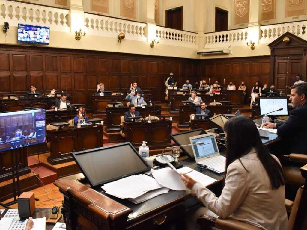 Diputados rechaza fallo de la Corte que autoriza misas en escuelas publicas