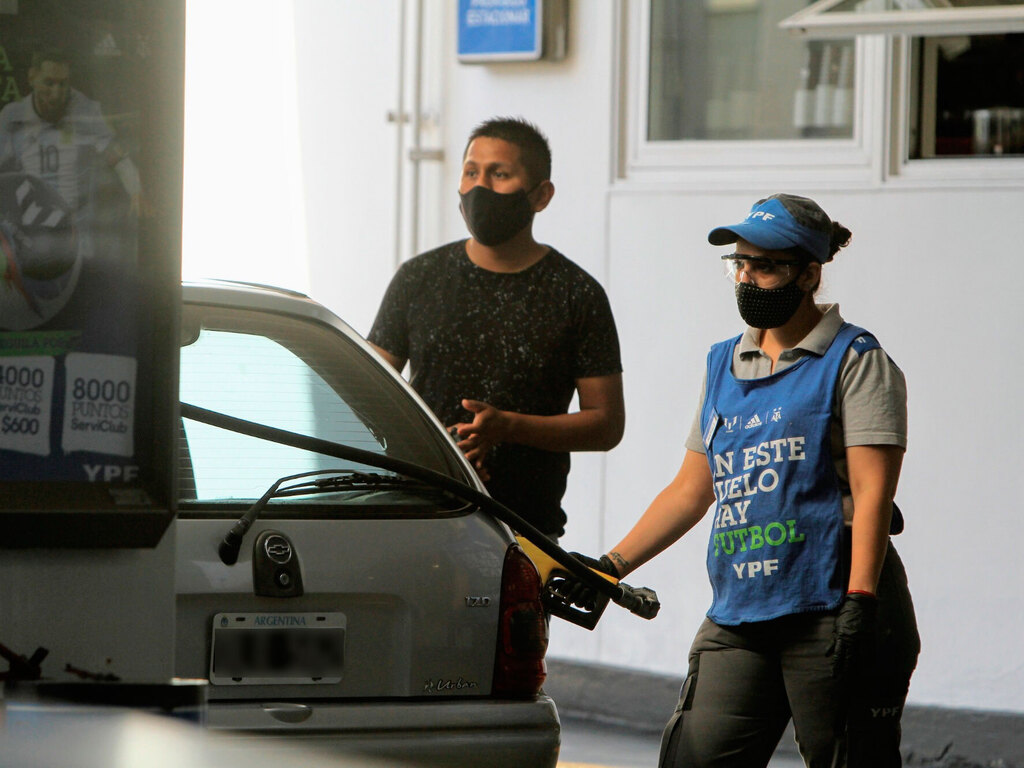 Por qué los combustibles de YPF en Mendoza aumentaron más que en el resto del país