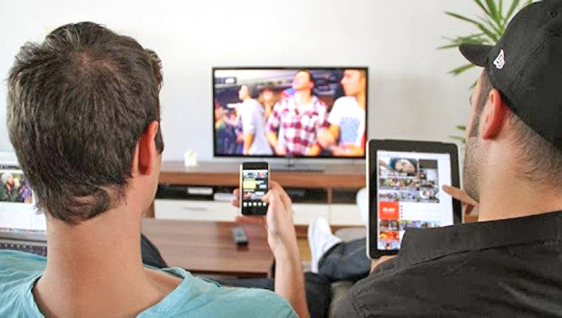 El Gobierno anunció un plan básico universal obligatorio para telefonía, internet y TV paga