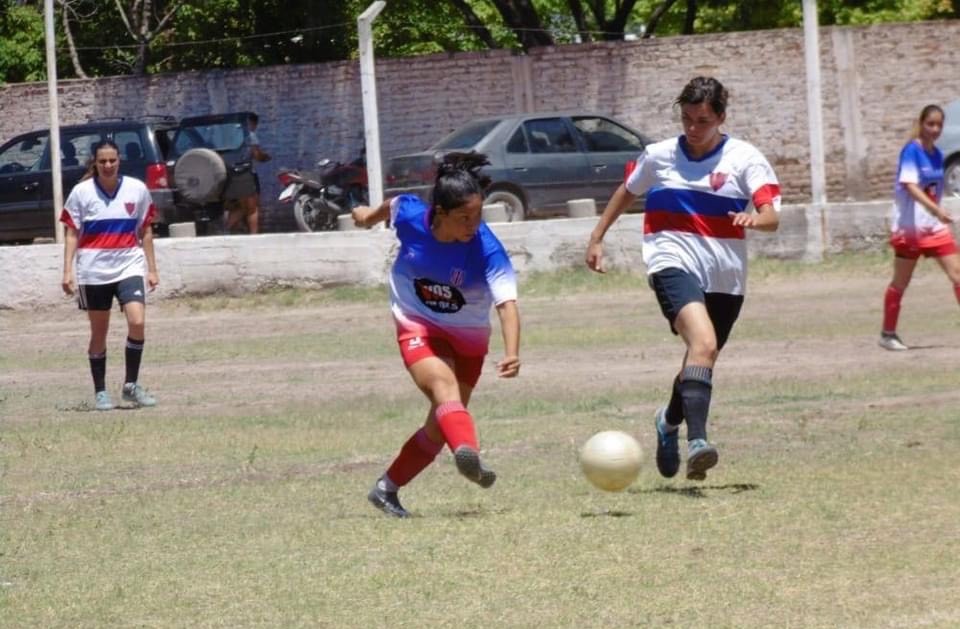 En Cuadro Nacional comenzó el torneo de fútbol femenino