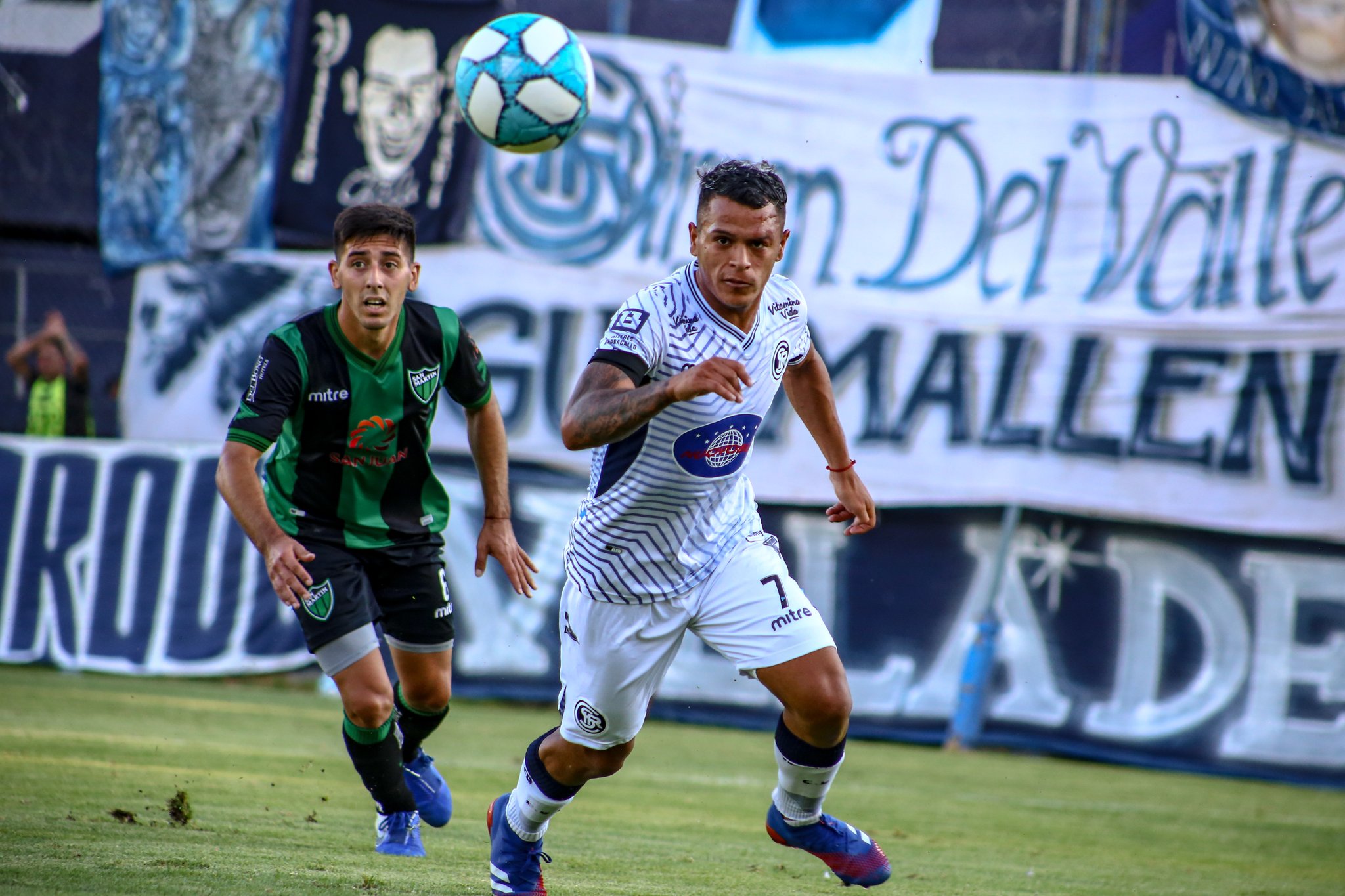 Con una gran labor de Gastón Hernández, San Martín de San Juan ganó el Clásico
