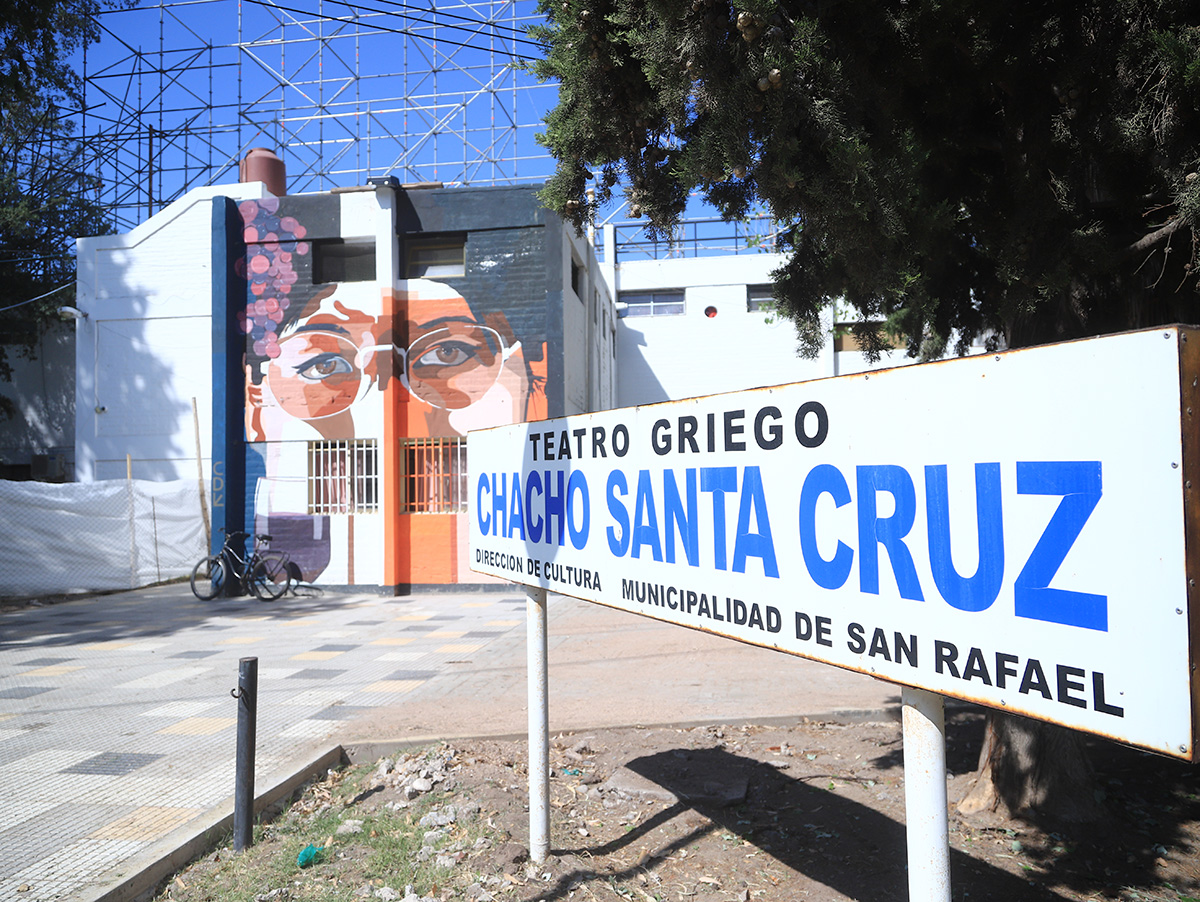 Detenidos causando daños  en el Anfiteatro