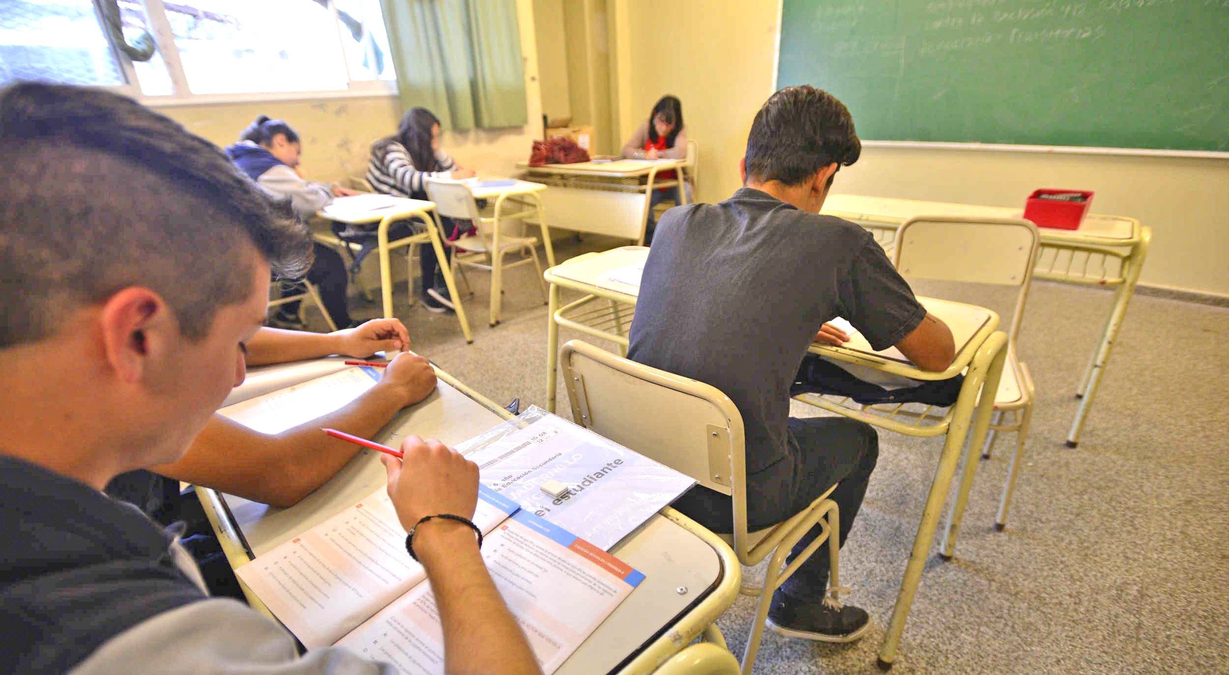 Inicia el proceso de inscripción a la secundaria