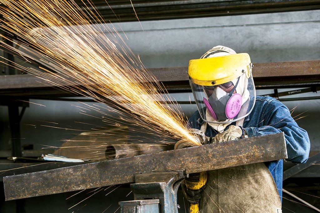 La metalmecánica cayó en Mendoza  más que en el país