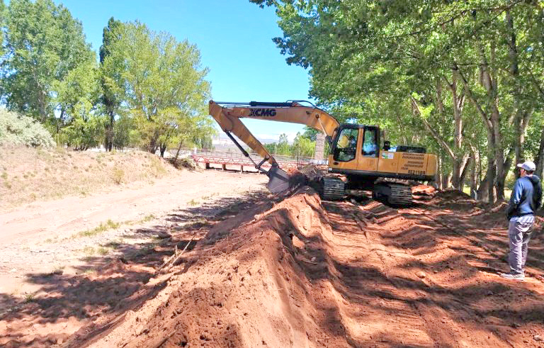Limpian cauces  obstruidos  en San Rafael