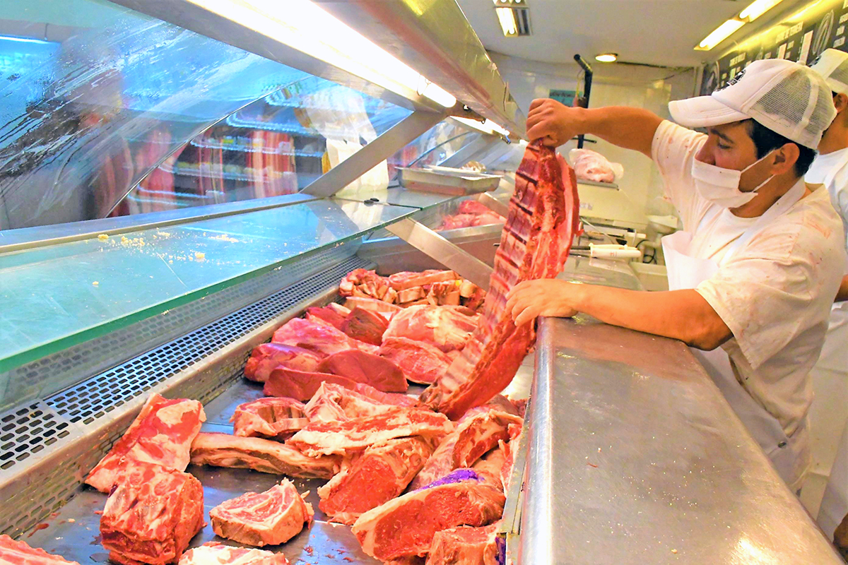 Pronostican importante suba en la carne este mes