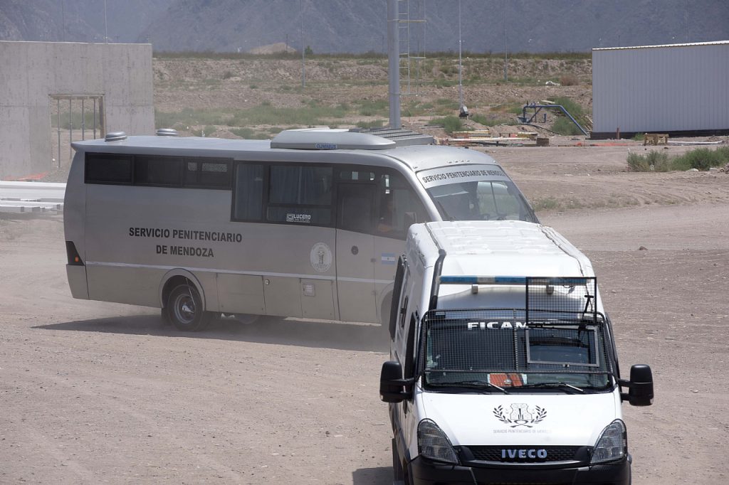 Recibieron a golpes a la detenida por el femicidio de Florencia Romano