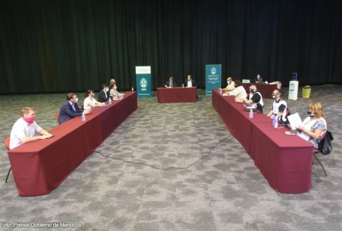 El SUTE no acordó con el gobierno y recibirá sólo el aumento del 20%