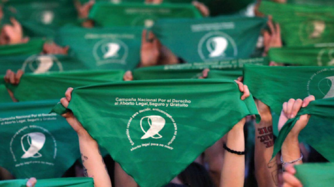 Las mujeres con causas abiertas por abortos dentro de las 14 semanas deberán ser sobreseídas