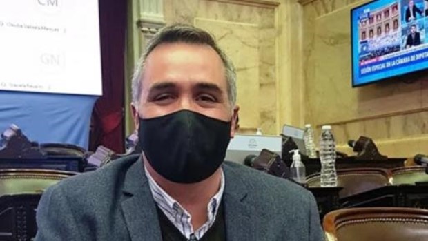 Un diputado quiere armar a la­ población ante la inseguridad­