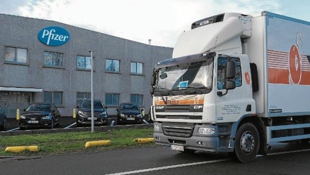 Se agrava la crisis entre la Unión Europea y el Reino Unido por las vacunas contra el coronavirus