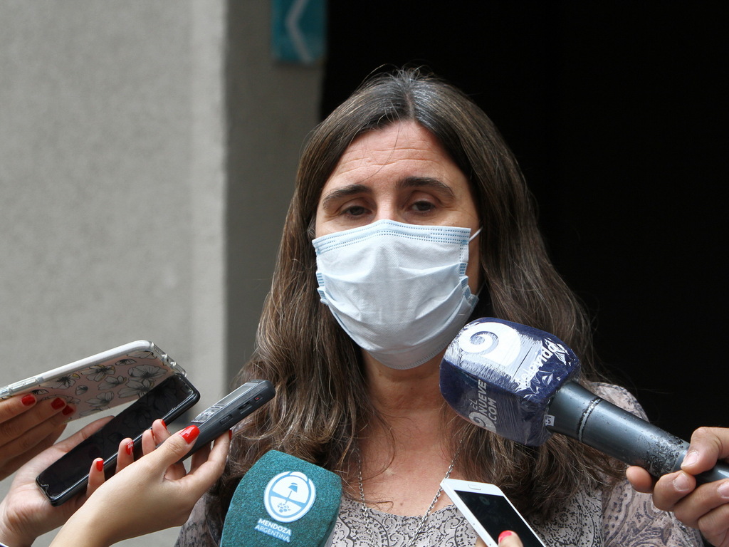 Qué síntomas tuvo la ministra de Salud tras recibir la Sputnik V