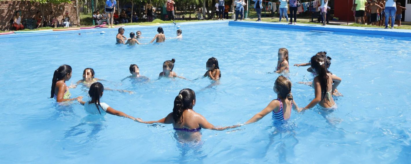 Un niño de 4 años se ahogó en la pileta de un Polideportivo de Maipú