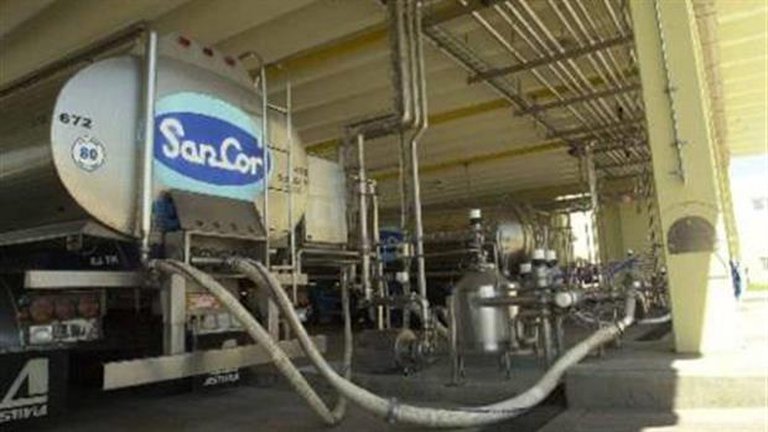Por un conflicto salarial está paralizada una de las plantas de Sancor y están en peligro 120 puestos de trabajo