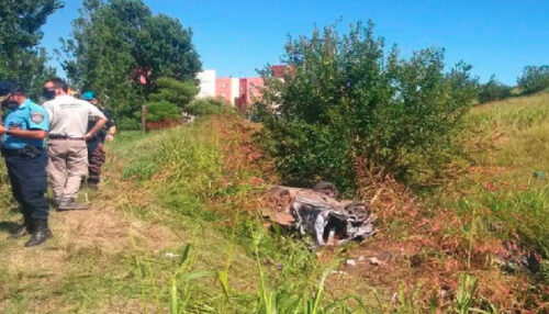 Accidente en Córdoba: murieron tres jóvenes al desbarrancar un auto