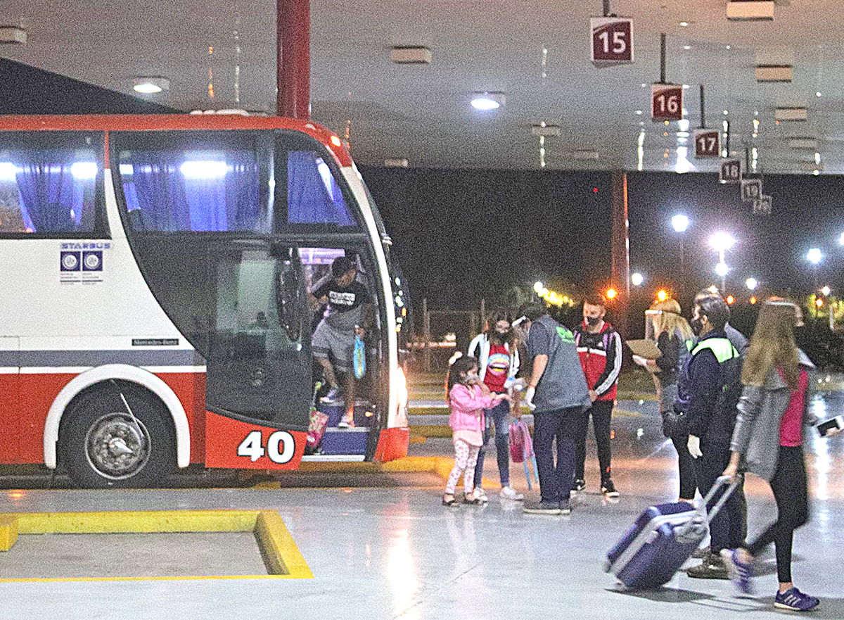 Durante la temporada habrá 12 micros diarios  entre San Rafael y Mendoza