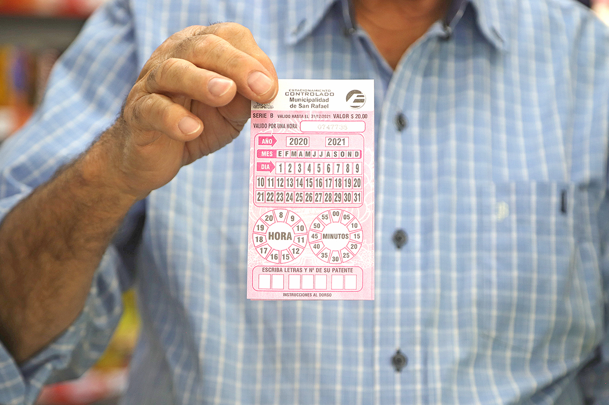 El lunes 11 aumenta el  estacionamiento controlado