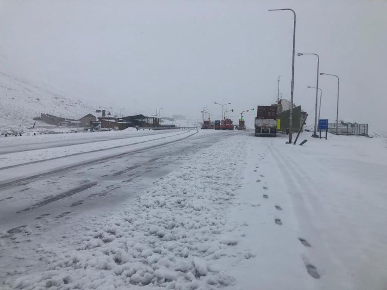 Paso Cerrado: Intensas nevadas en alta montaña