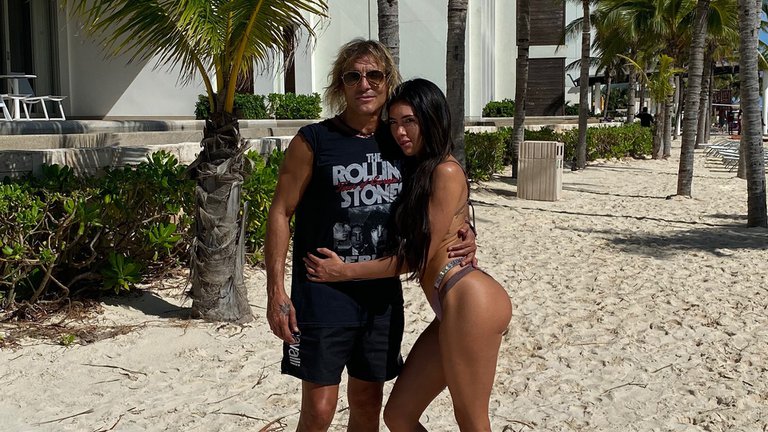 Claudio Caniggia cumplió años y su novia lo saludó con un exabrupto