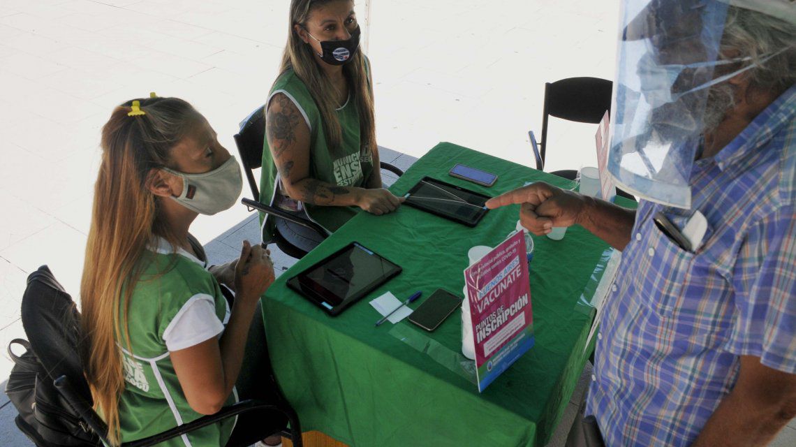COVID en Argentina: confirmaron 135 muertes y 12.725 nuevos contagios en las últimas 24 horas