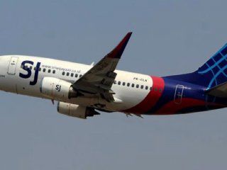 Indonesia: desapareció un avión con 62 personas a bordo