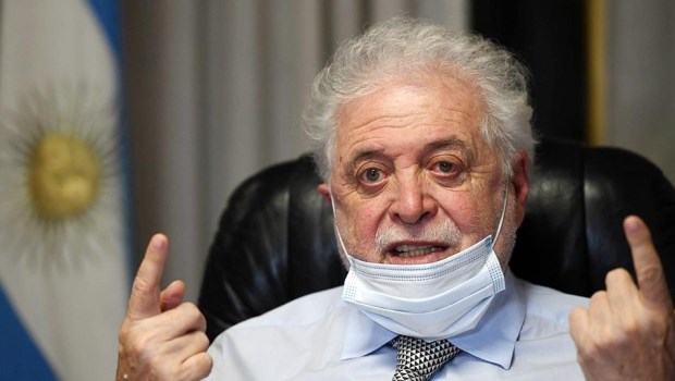 Ginés afirmó que el Gobierno «casi tiene cubierta a la población argentina»