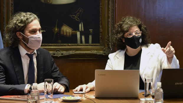 Vizzotti anunció que con la llegada de las vacunas chinas, comenzarán a ser inoculados los docentes