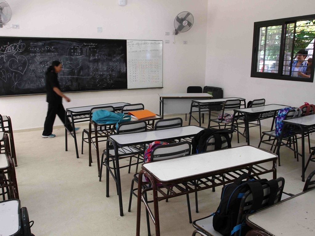 Hoy regresan algunos alumnos  a clases presenciales en el CENS “Profesor Arturo Blanco”