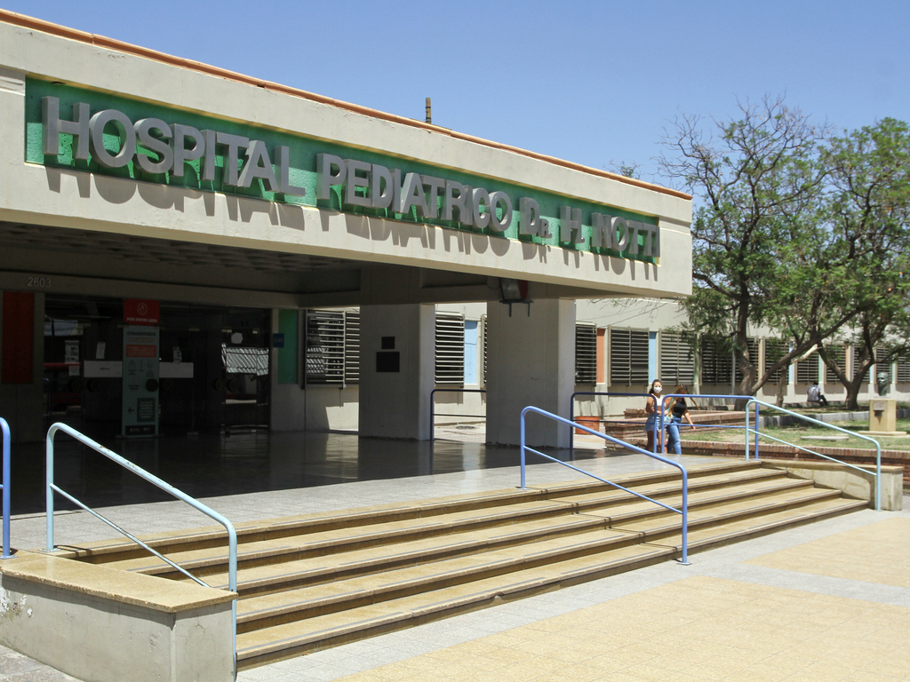 Los médicos paran por 72 horas en reclamo de mejoras salariales
