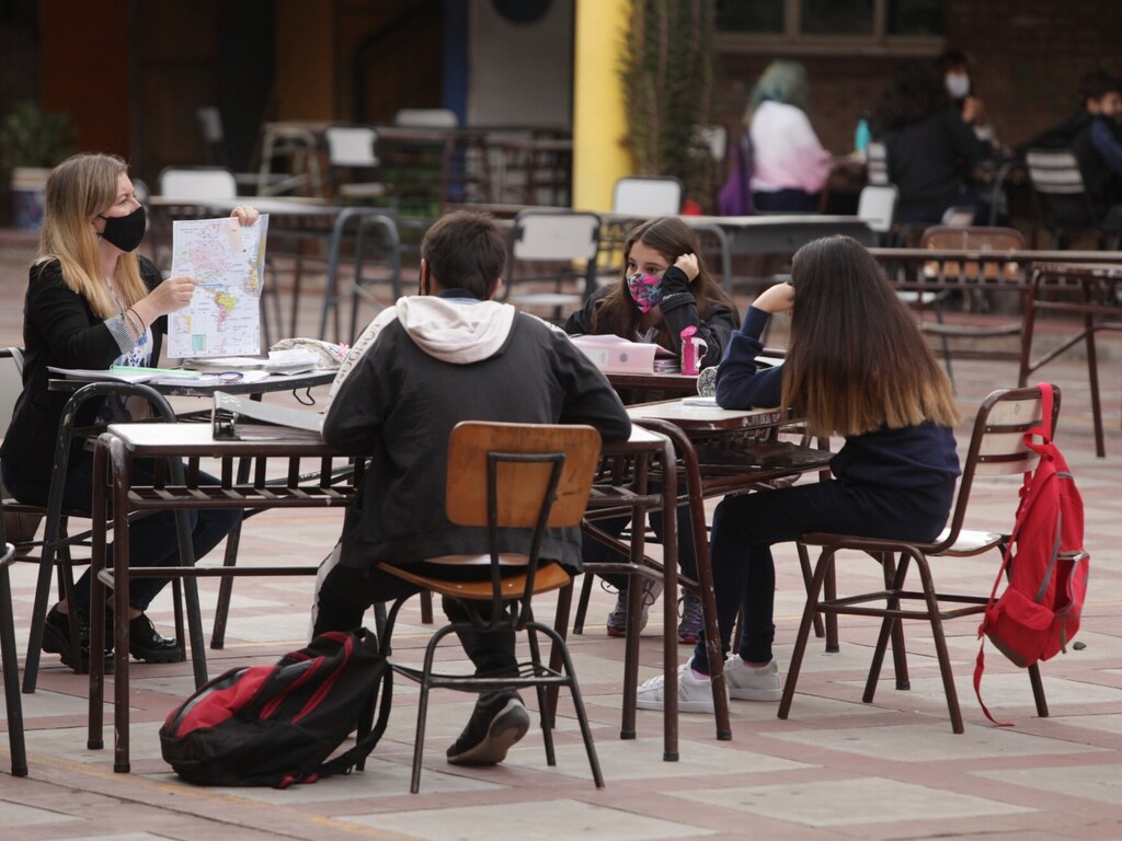 Clases presenciales: más de 20 mil alumnos volvieron a las escuelas