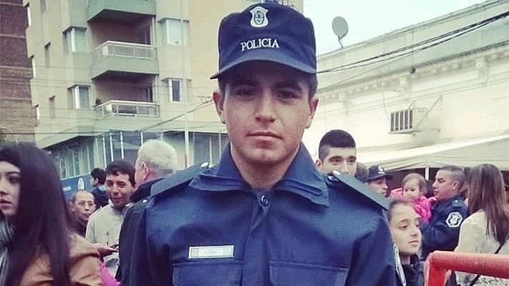 Habló una expareja y víctima del detenido por el femicidio de Úrsula Bahillo: “Le pegaba a su mamá y se acostaba con su abuela”