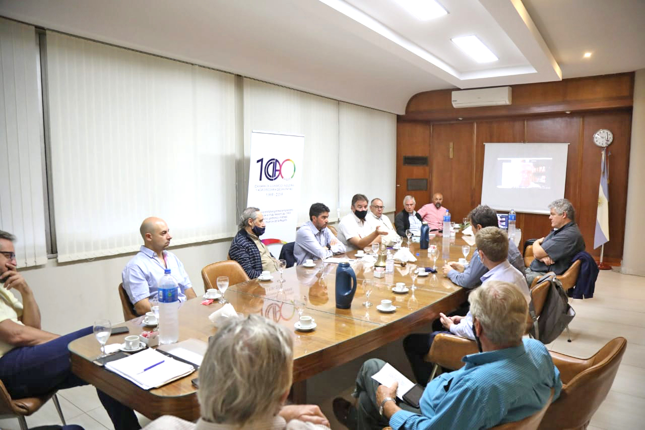 Acueducto Ganadero, Paso Las Leñas y Aeropuerto, los ejes de los trabajos planteados en la reunión entre la  Cámara y el Ministro Isgro