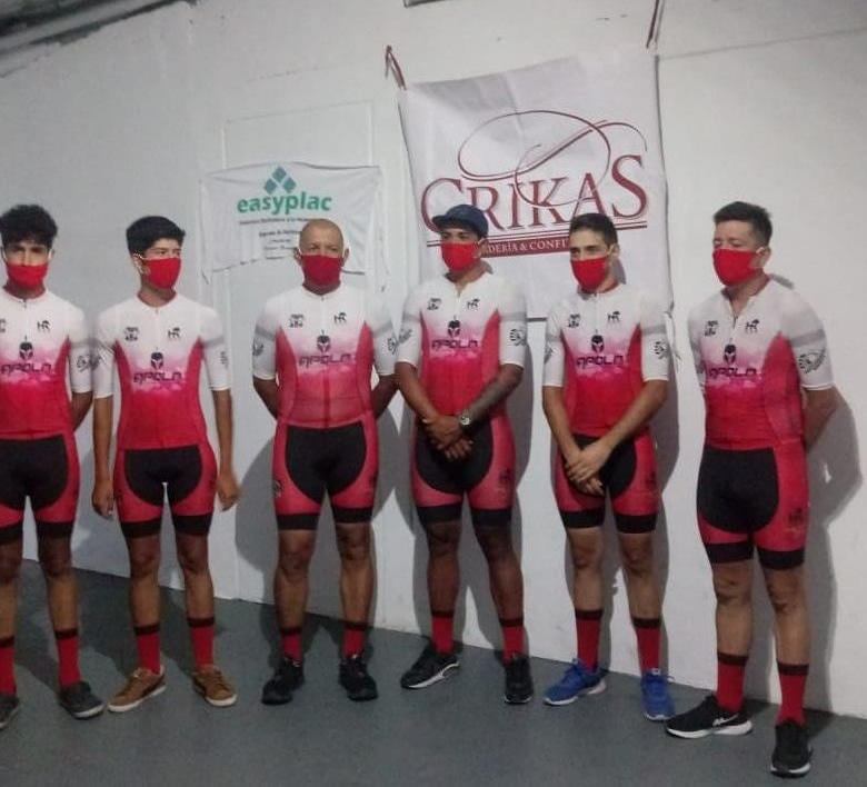 El equipo Apolo presentó su equipo para la 45° Vuelta Ciclista de Mendoza